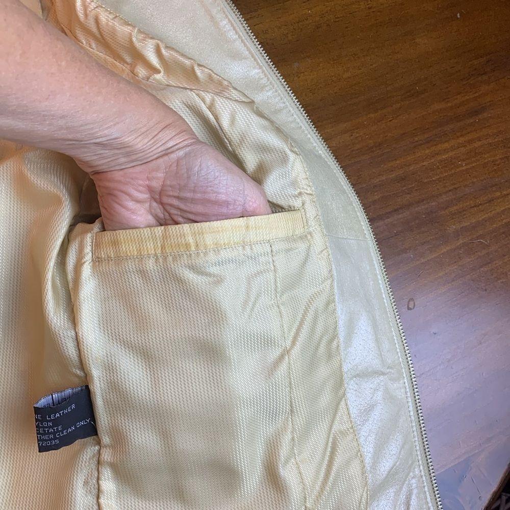 Adler Collection zippered beige leather jacket, Small - Picture 8 of 10